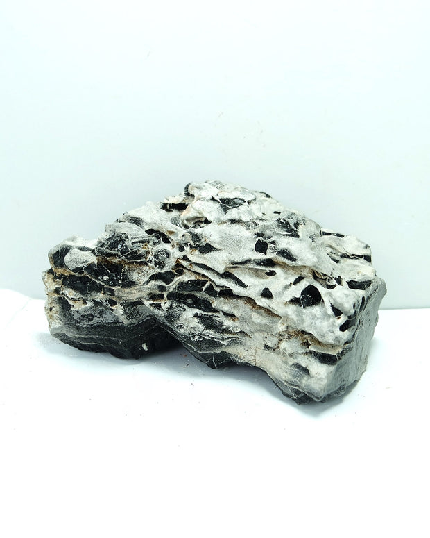 Black & White Multilayer Rock with Thin Line